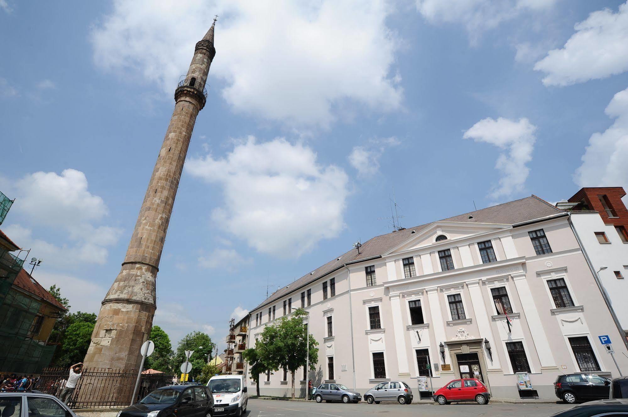 Hotel Minaret&Étterem Eger Kültér fotó